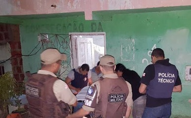 O crime aconteceu nesta casa, onde a vítima morava (foto:Verdinho)