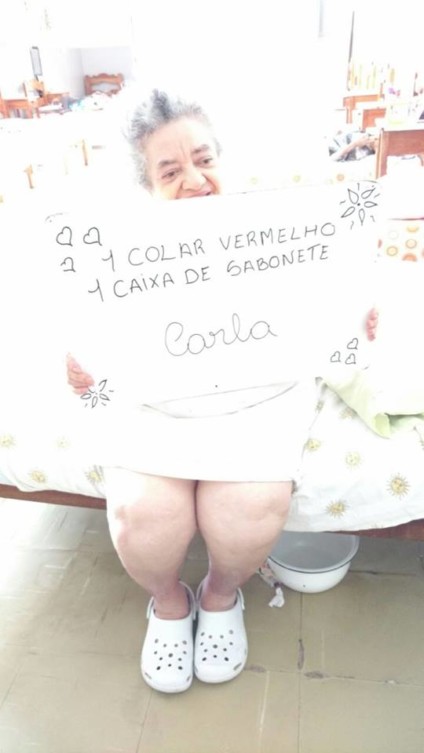 Dona Carla sonha com um “colar vermelho”