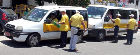 Sutrans alerta para prazo de vistoria em veículos de transporte escolar e turístico - Foto Gidelzo Silva (Secom Ilhéus)