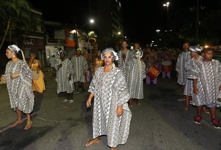 Portal da Transparência de Ilheus - Tradicionais blocos levaram para Ilhéus  Folia antigas músicas