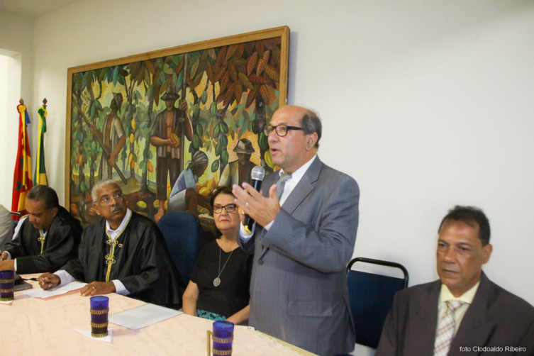 O ato contou com a presença do vice prefeito de Ilhéus José Nazal que representou o prefeito Mário Alexandre - Foto Clodoaldo Ribeiro