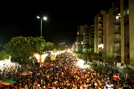 O carnaval antecipado deste ano reuniu milhares de pessoas, durante os três dias de Folia- Foto Clodoaldo Ribeiro