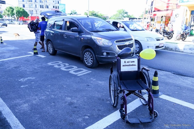 Maio Amarelo conscientiza para ocupação de espaços de estacionamento para cadeirantes - Foto Secom (4)
